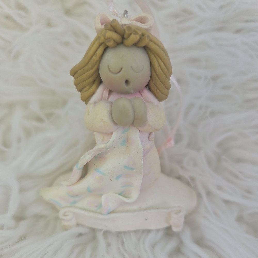 Hallmark Keepsake Marys Angel Lily Collection Ornament 1992